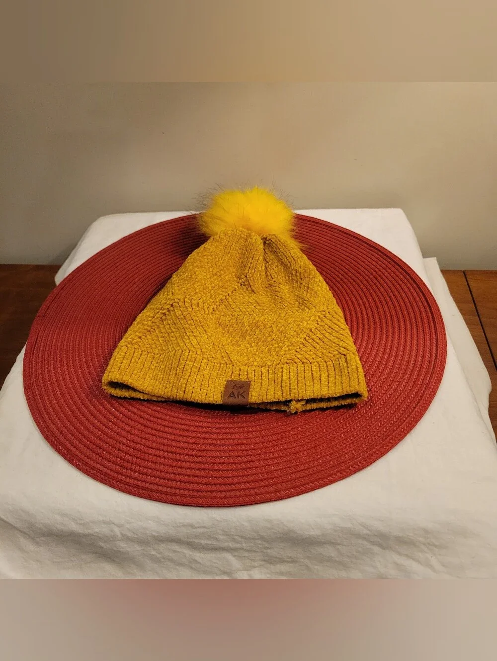 ⏺️EUC~ Alpine Kiss  Kids Yellow Pom-Pom Knit Beanie